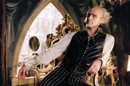 snicket-still11.jpg