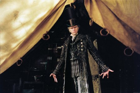 snicket-still38.jpg