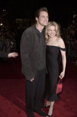 Man on the Moon - Premiere
Jim Carrey and Rene Zellweger at the "Man on the Moon" premiere.
Keywords: jim carrey rene zellweger red carpet man on the moon premiere 1999