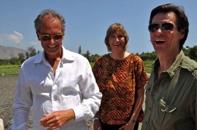 John Joliffe, Better U Foundation (left), Erika Styger (center), SRI Rice, and Jim Carrey (right), Better U Foundation, at a 2 day SRI Colloquium in Haiti during March 2011
