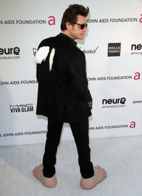 eltonjohn60.jpg