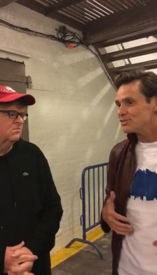 michael-moore-backstage065.jpg