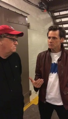 michael-moore-backstage113.jpg