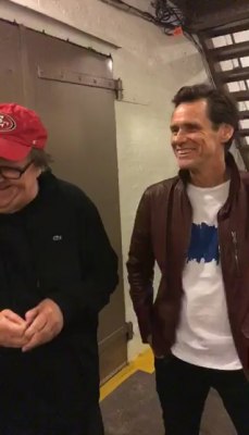 michael-moore-backstage123.jpg